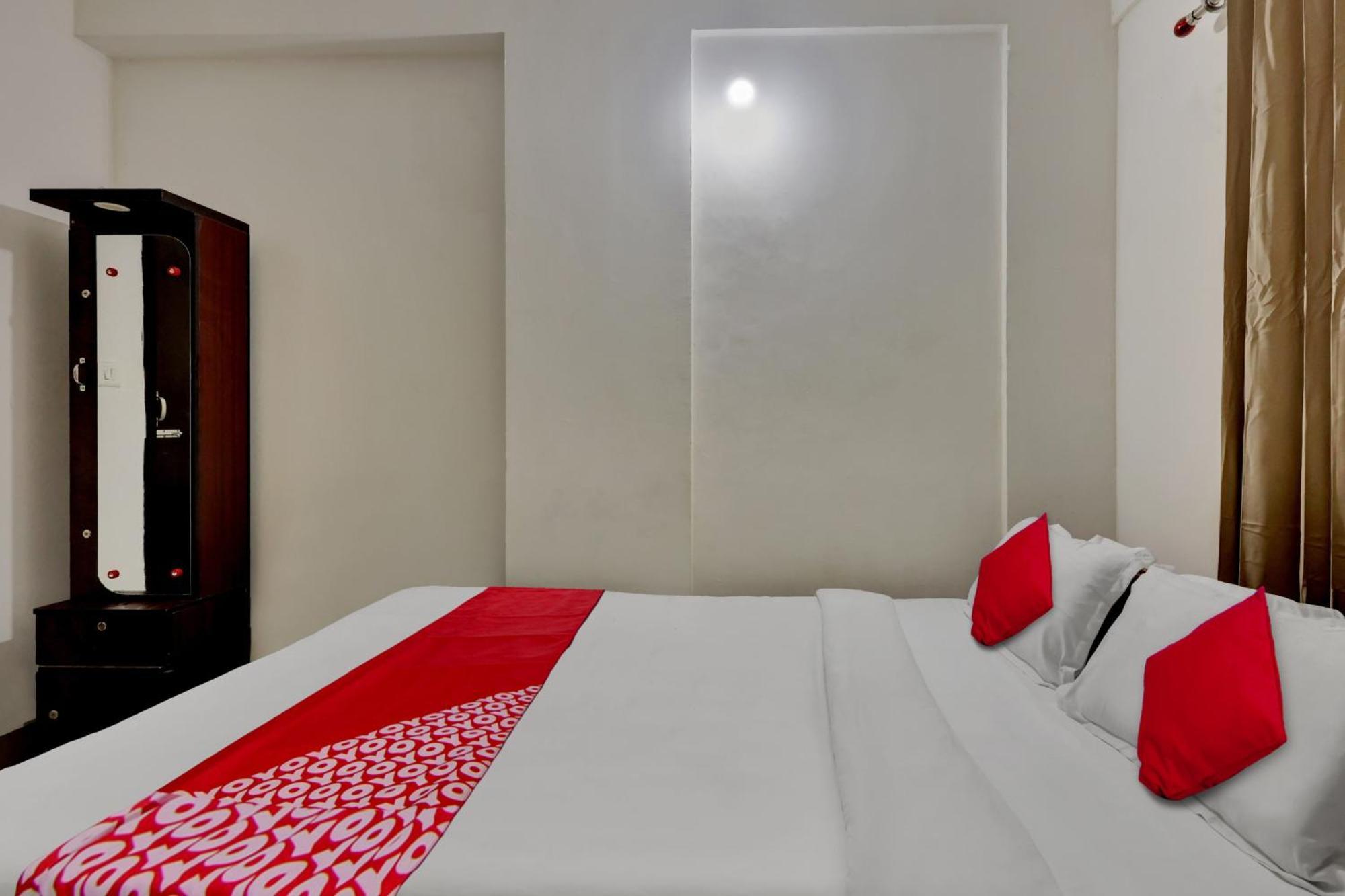 Oyo Flagship Larica Green Valley Guwahati Eksteriør billede