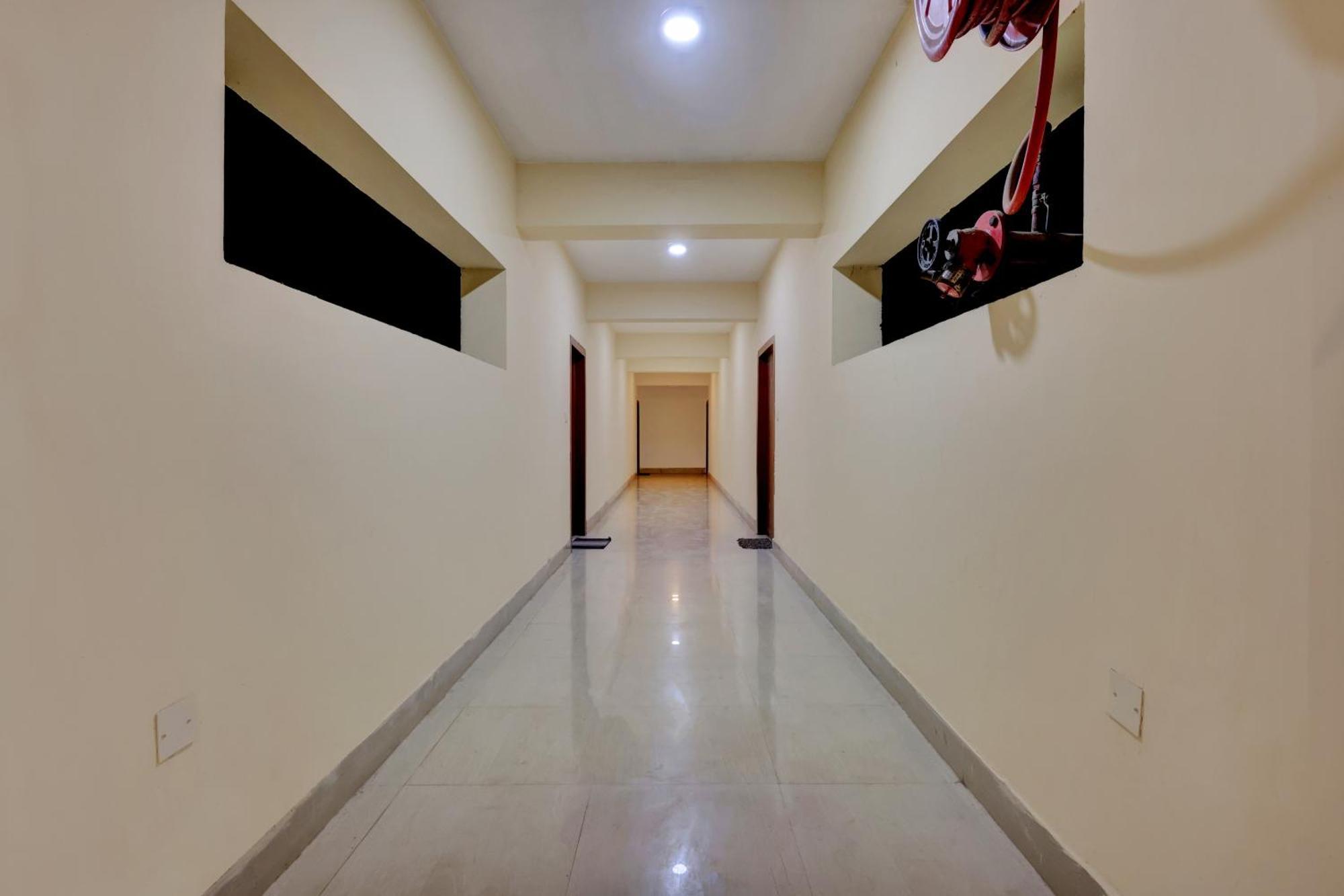 Oyo Flagship Larica Green Valley Guwahati Eksteriør billede