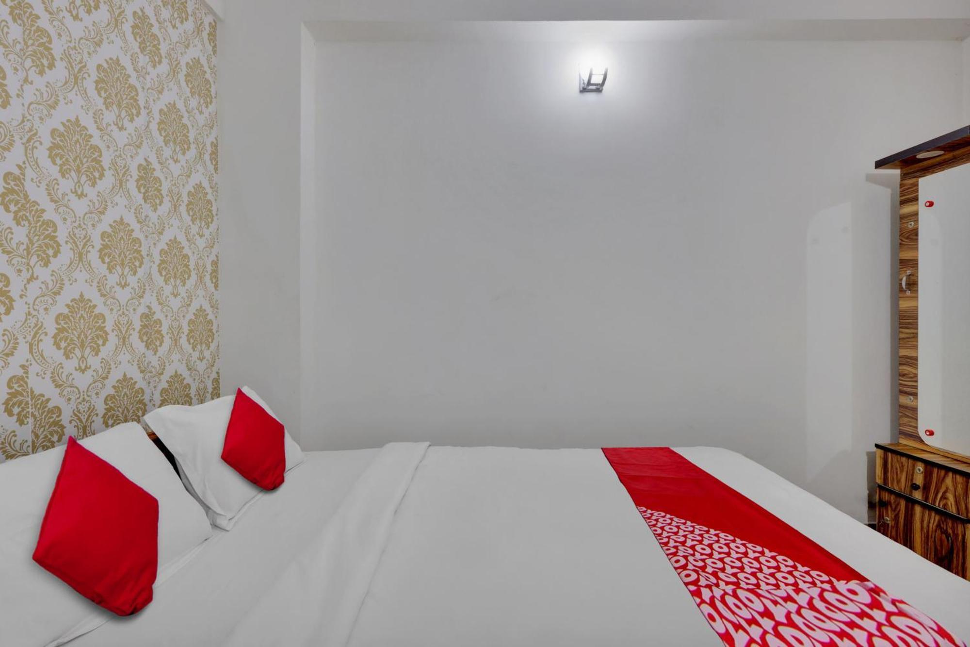 Oyo Flagship Larica Green Valley Guwahati Eksteriør billede
