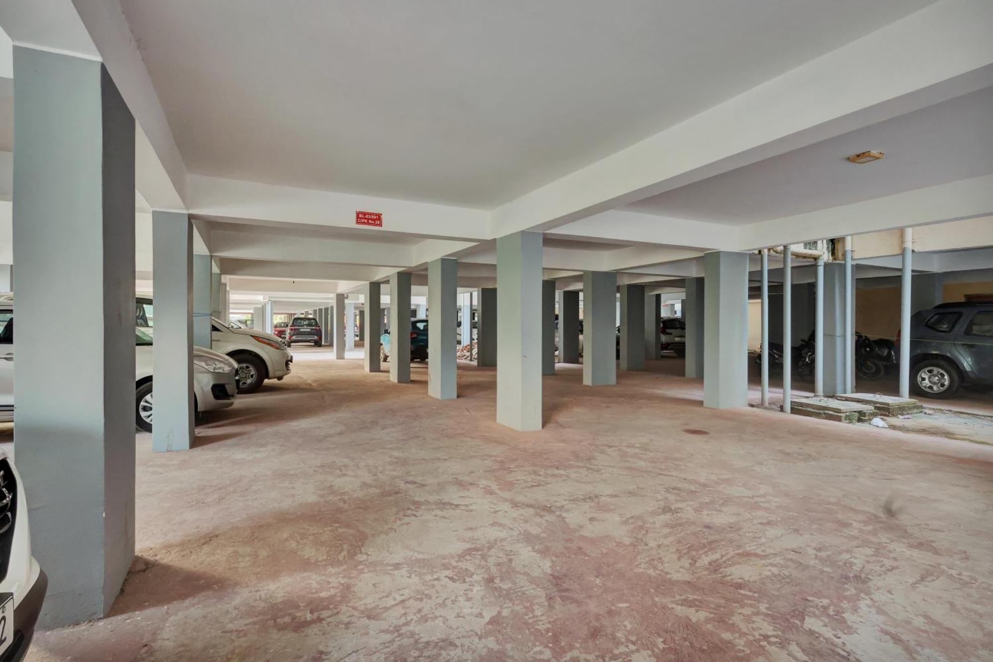 Oyo Flagship Larica Green Valley Guwahati Eksteriør billede